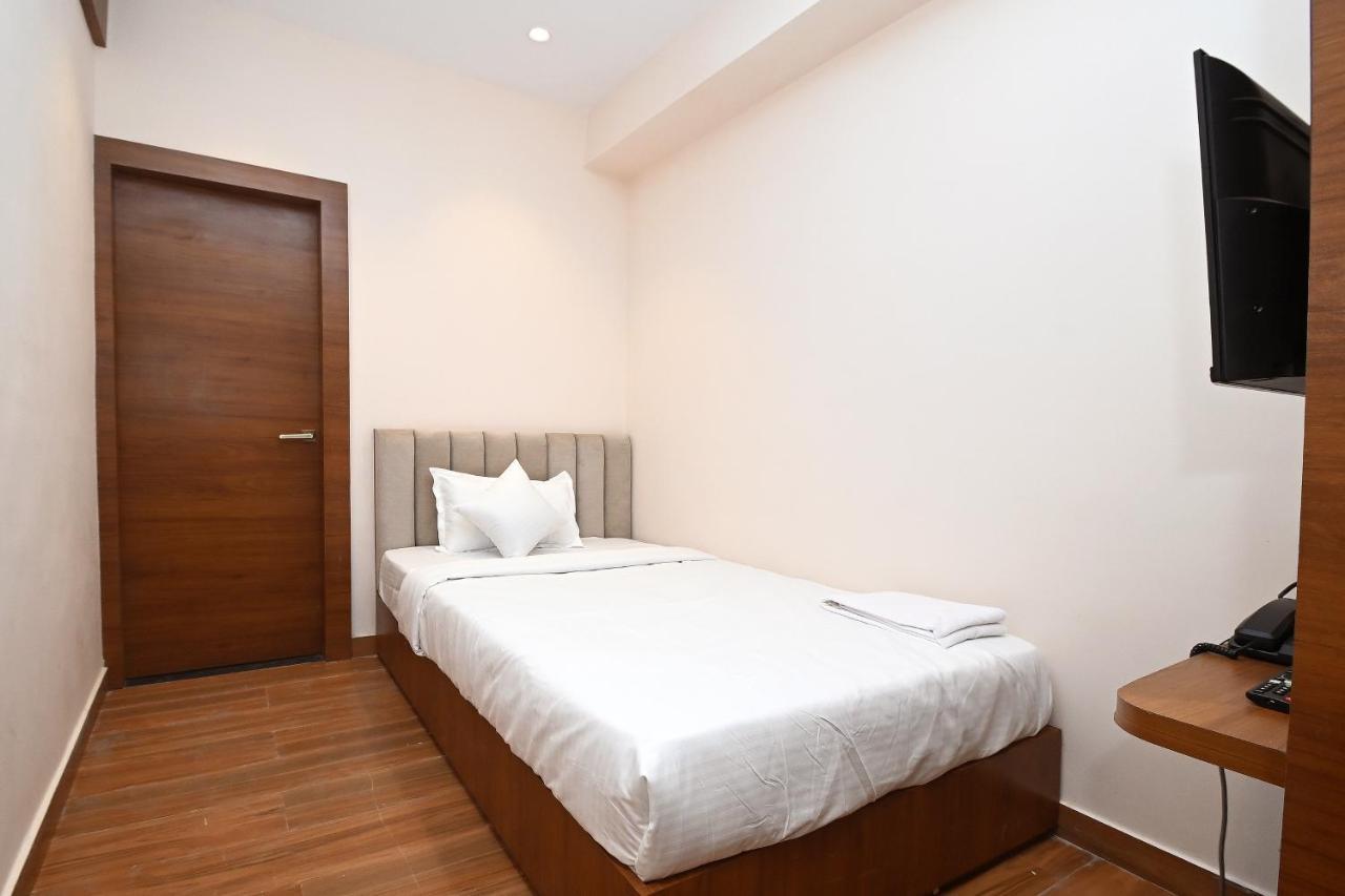 Hotel Blue Sapphire Kota  Zewnętrze zdjęcie