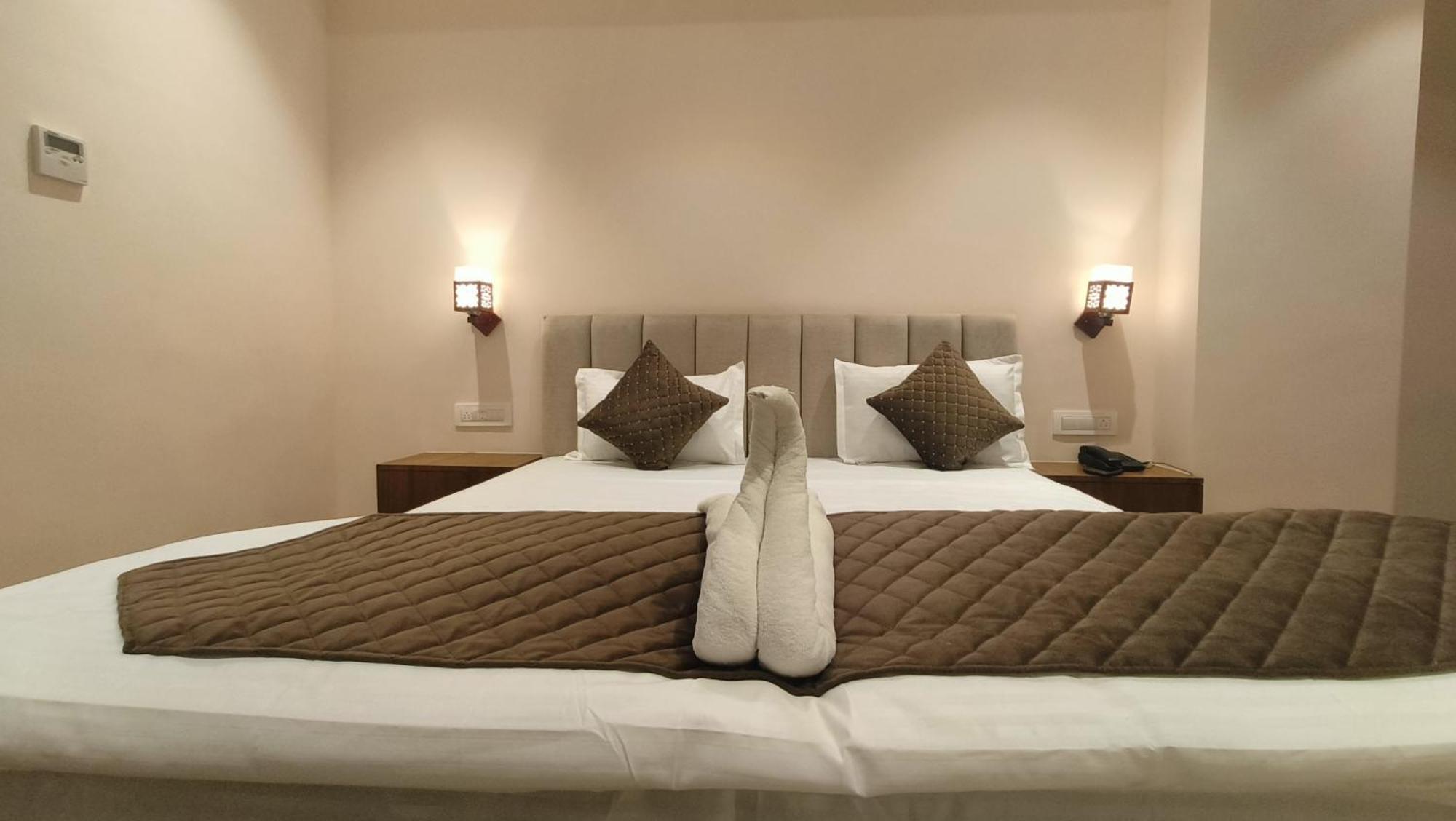 Hotel Blue Sapphire Kota  Zewnętrze zdjęcie