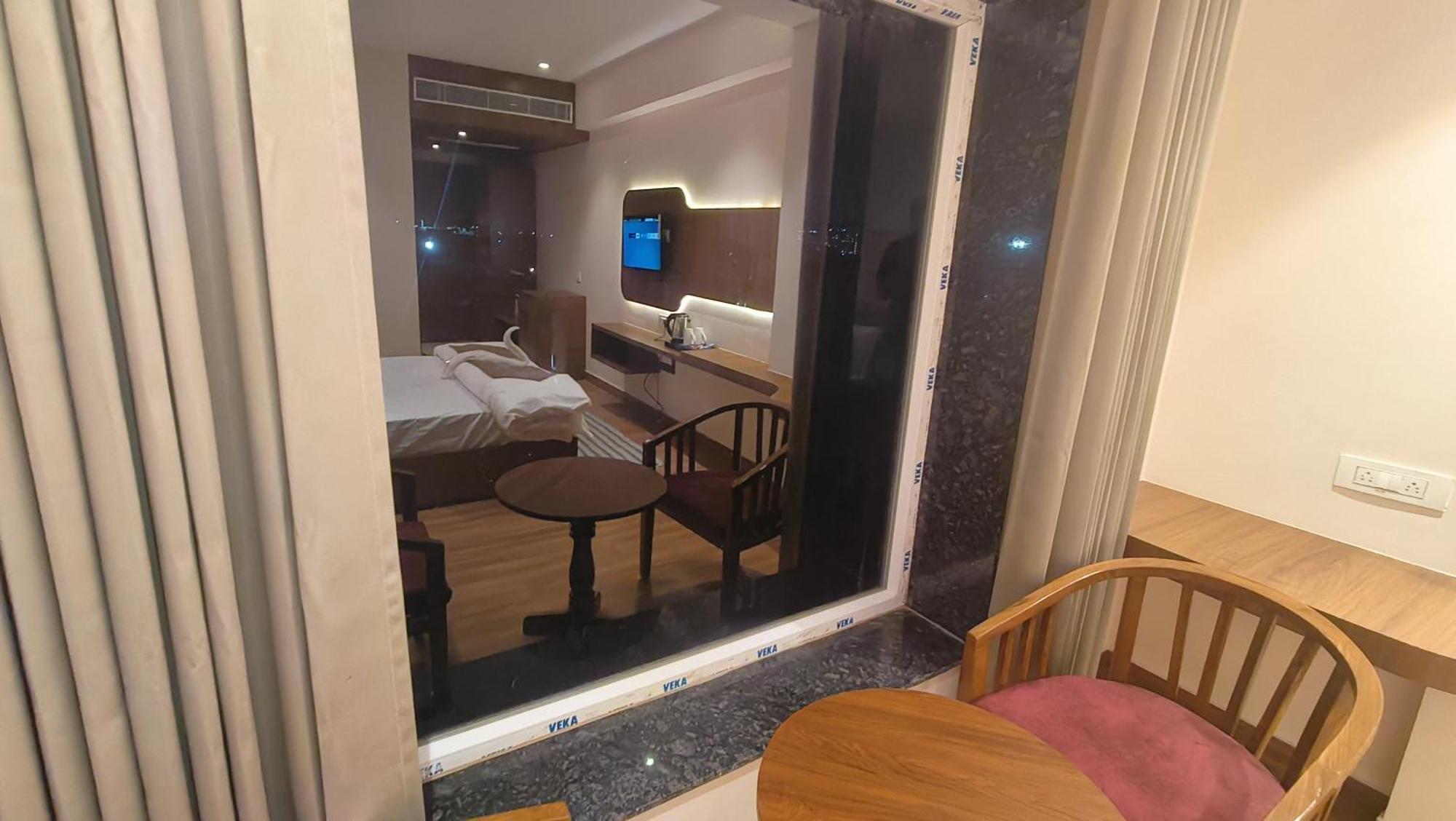 Hotel Blue Sapphire Kota  Zewnętrze zdjęcie